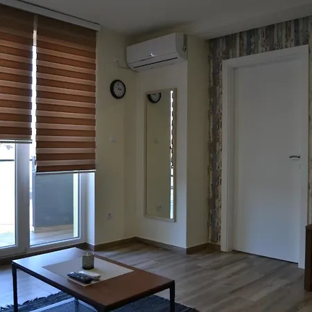 Alisa Apartament *